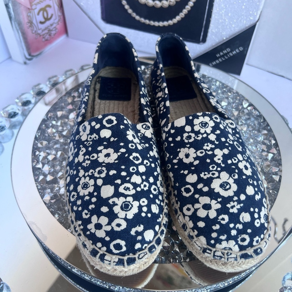 Tory Burch Risa Navy Blue White Floral Print Espadrilles Women’s Size 7